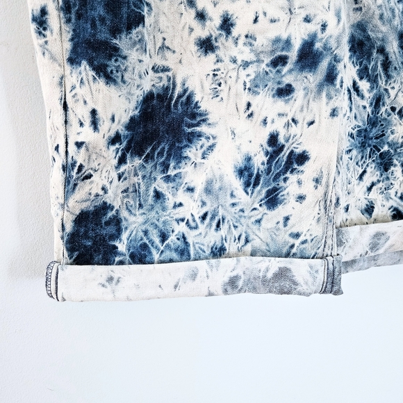 NWT True Craft Bleached & Blue Tie Dye Short Denim Jumper Overalls Size 12 - Picture 4 of 7